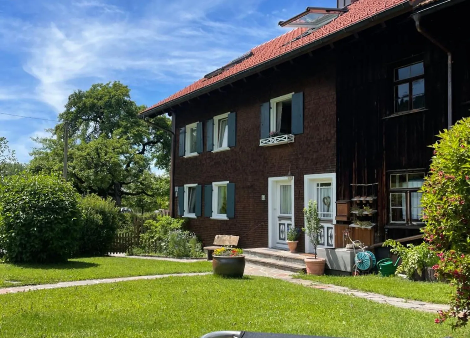Uriges Ferienhaus Im Gruenen Grunenbach Germany